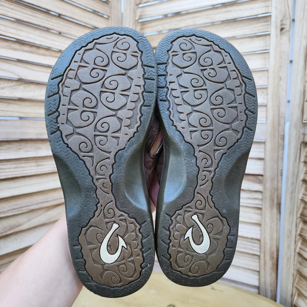 OluKai Sz W 7 Brown Leather Aniani Flip Flop Sandals Boho Nomadic Resort Wear